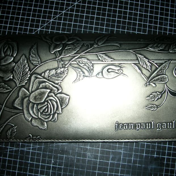 장 폴 고티에 뉴로즈 실버 장지갑