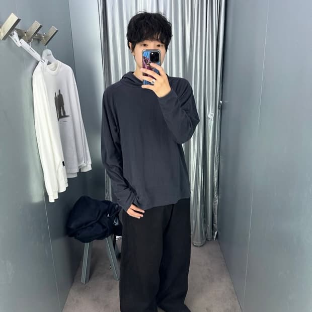해칭룸 후드티 4