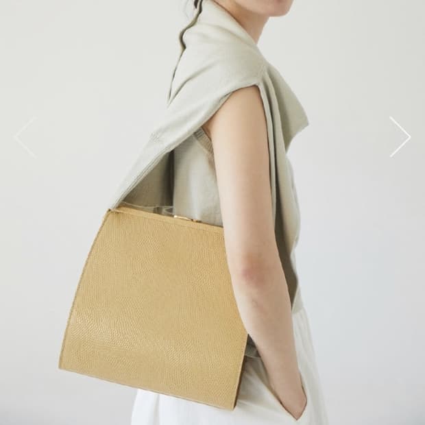 얼바닉30 클래스프백