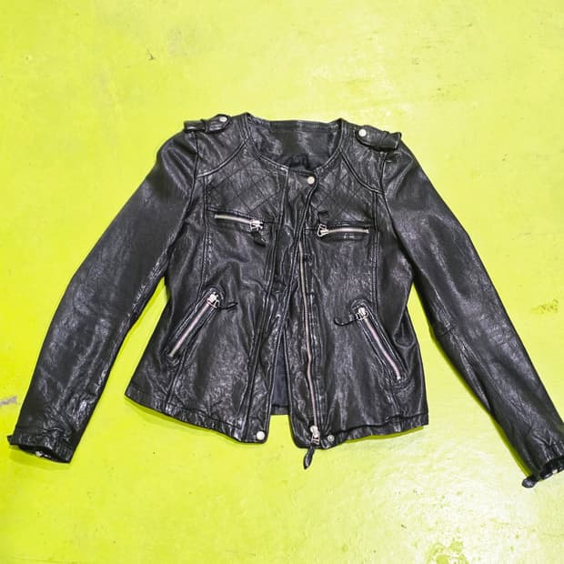 블랙 퀄팅 레더 라이더 양 가죽 자켓