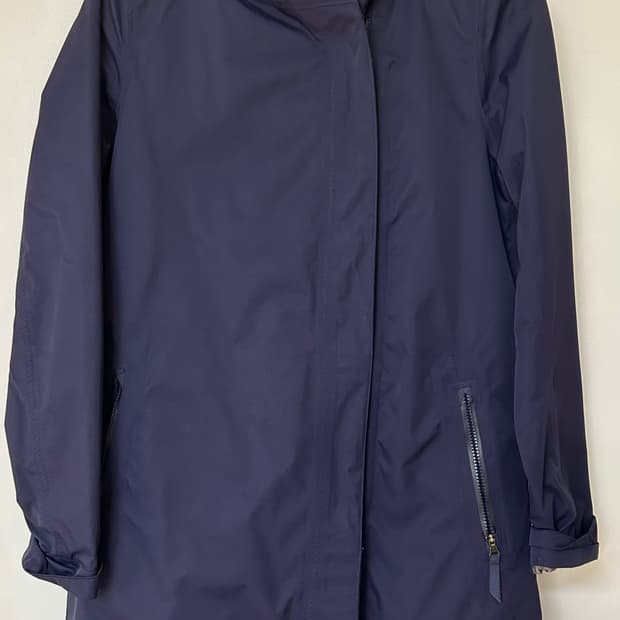 룰루레몬 바람막이 (우비로 사용가능)