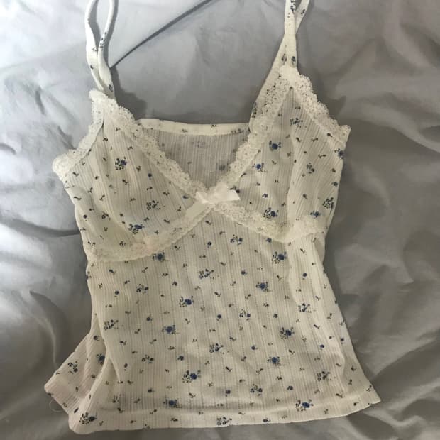 꽃무늬 레이스 나시 새상품