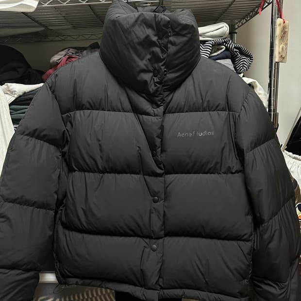 아크네스튜디오 푸어패딩