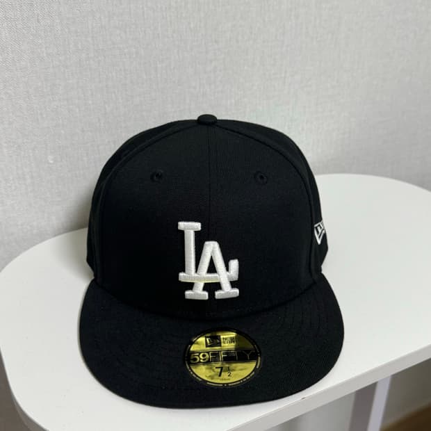 뉴에라 LA