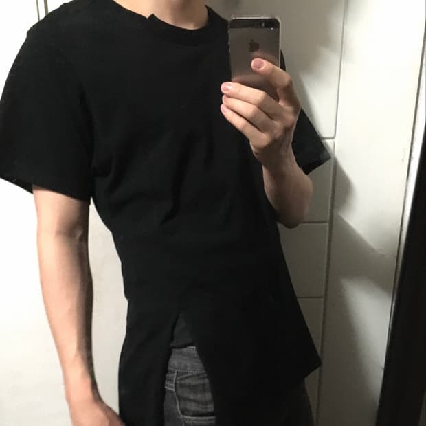 요지야마모토 비대칭 사선 슬릿 반팔 티셔츠