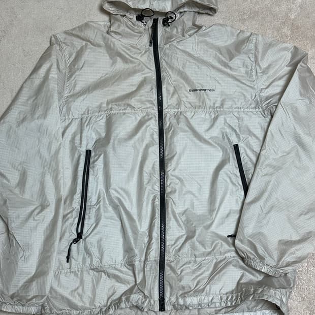 디스이즈네버뎃 바람막이 m