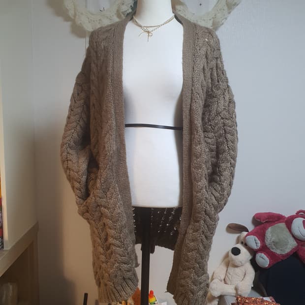 [모리걸] 꽈배기 니트 롱 가디건 브라운 와구리