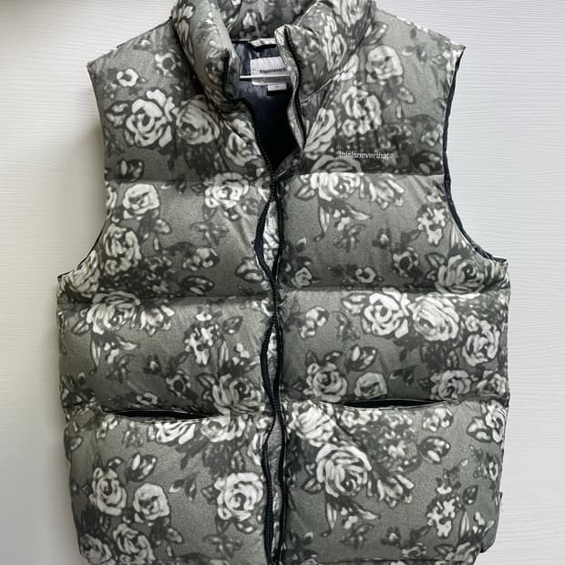 디스이즈네버댓 디네댓 플라워 패턴 조끼 패딩 s사이즈