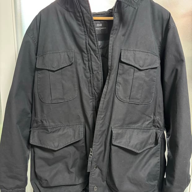 유니클로 엔지니어드가먼츠 자켓 m사이즈