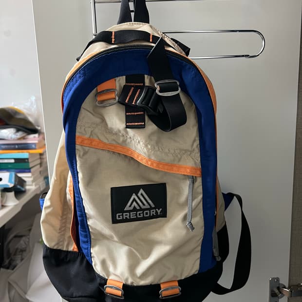 그레고리 데이팩