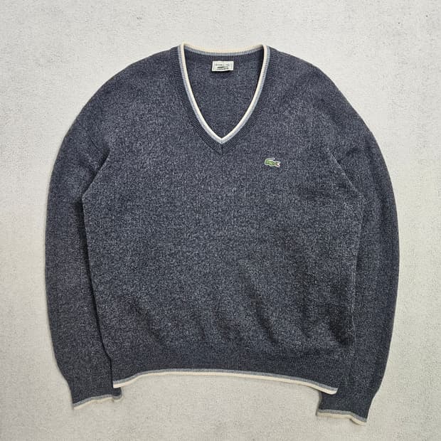 라코스테 브이넥 니트 105