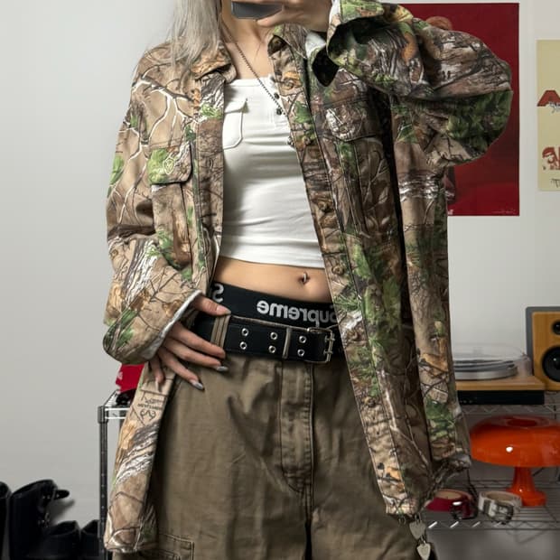 빈티지 00s 아메리칸 리얼트리 셔츠