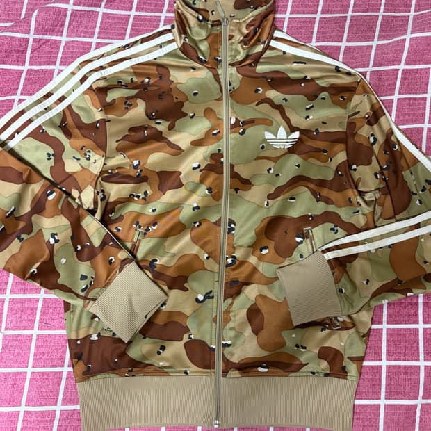 아디다스 파이어버드 데저트 카모 집업 90