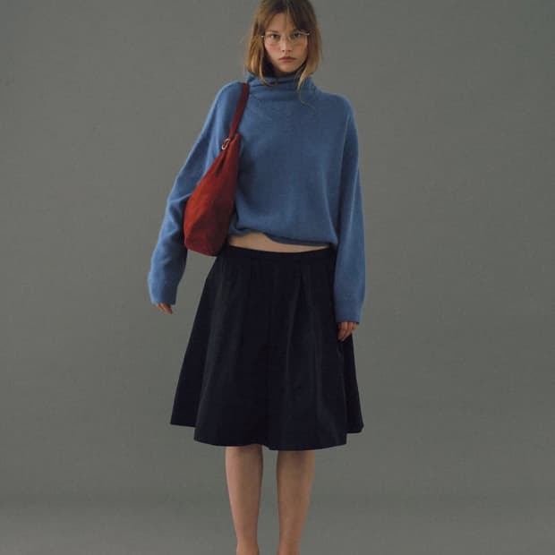 스무스무드 Baina Pleated Skirt Navy