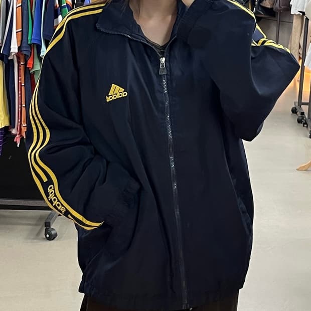 아디다스 바람막이