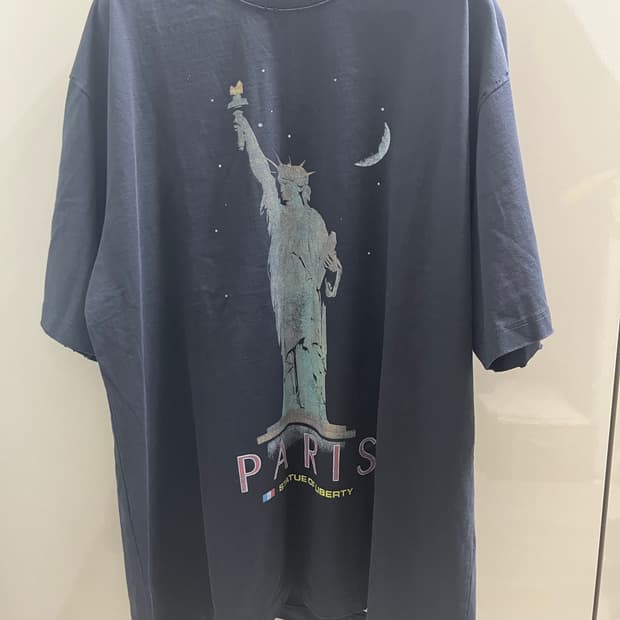 발렌시아가 파리 리버티 미디움 핏 티셔츠 블랙