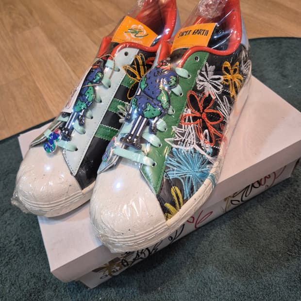 아디다스 superearth