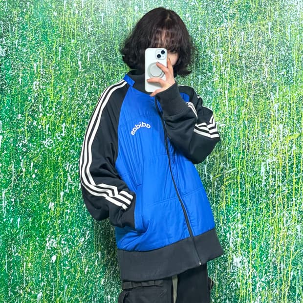 아디다스 블루 누빔점퍼 