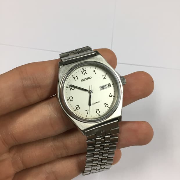80s seiko chronos arabic quatz day-date