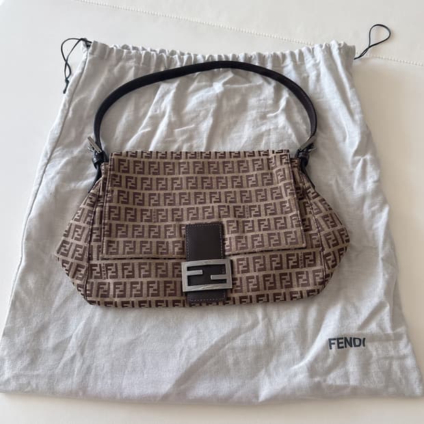 펜디 주카 맘마백