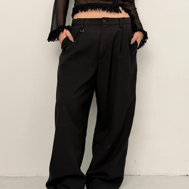 블랙 와이드 핀턱 슬랙스 