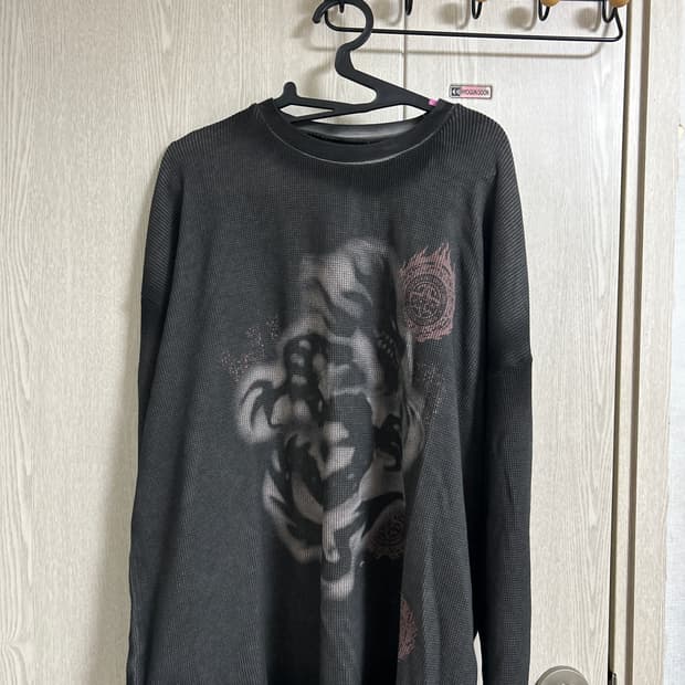 트래비스스캇 내한 머천다이즈 와플 롱슬리브 L