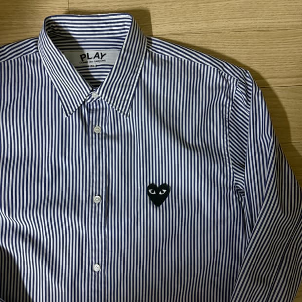 플레이 꼼데가르송 블랙 하트 스트라이프 버튼 다운 셔츠 블루 XL