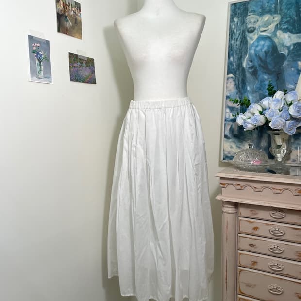 white cotton banding side pocket skirt