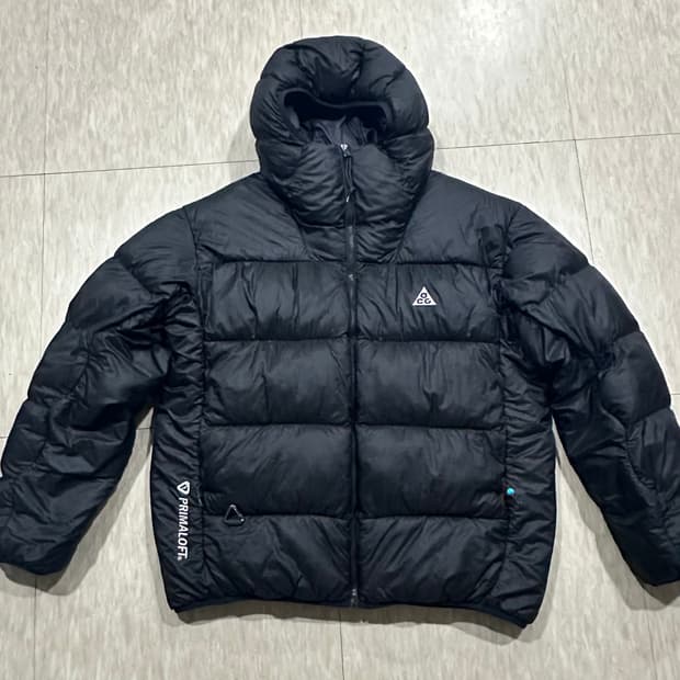 Acg 루나레이크 나이키패딩 L