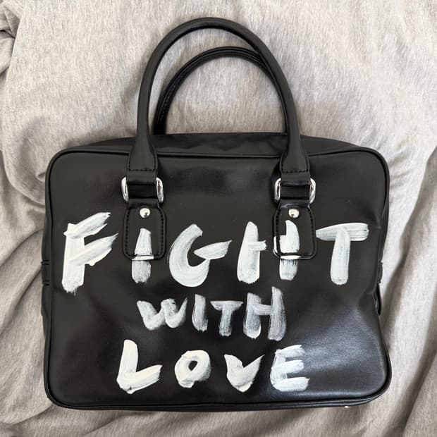 꼼데가르송 걸 페인트 백 블랙