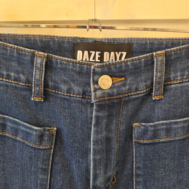 데이즈 데이즈 제인 플레어 진 팬츠