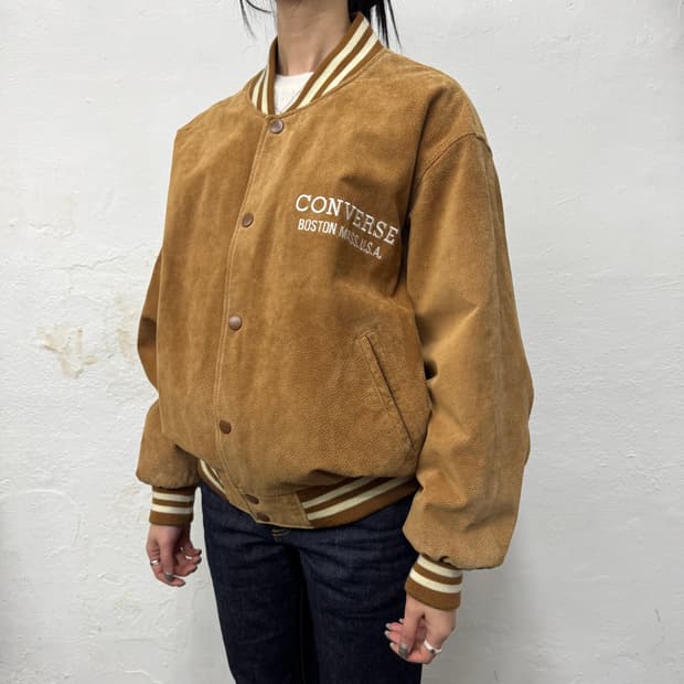컨버스(CONVERSE) 00's 베이지 피그스킨 스펠아웃 봄버 자켓