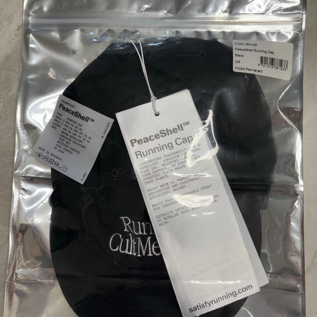 satisfy 새티스파이 피스쉘 러닝 캡 블랙