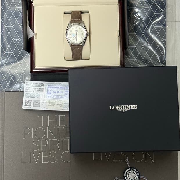 론진 스피릿 37 샴페인