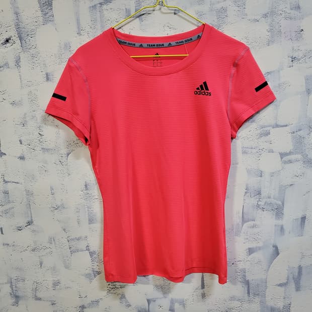 아디다스 기능성 반팔티 