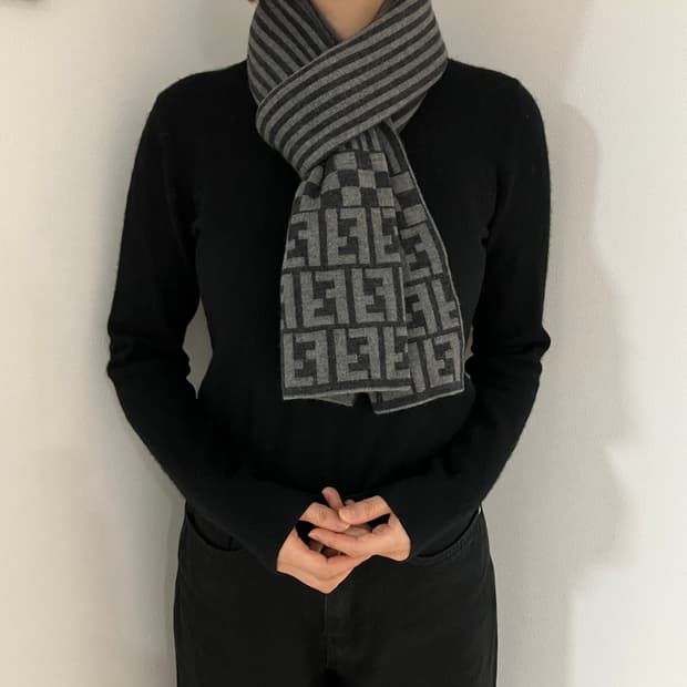 [정품] 펜디 주카 버진울 머플러