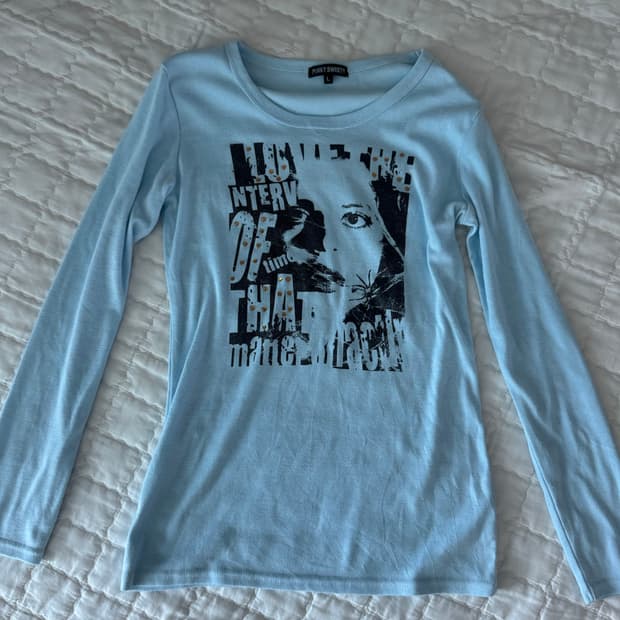“PINKYSWEETY” Gya-ru st skyblue T-shirt