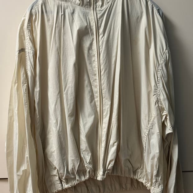 엔조블루스 바람막이