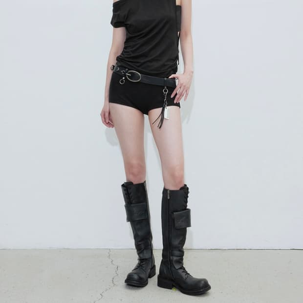 보헴서 레이어드 탑 SIDE HOLED LAYERED TOP, BLACK