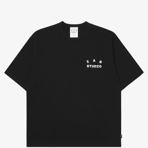 아이앱 스튜디오 베이직 티셔츠 블랙 화이트
