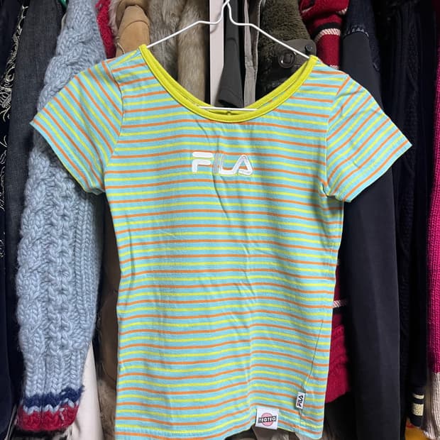 빈티지 휠라 로고 반팔티