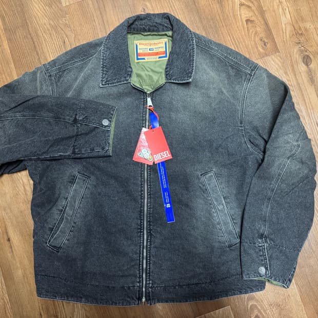 디젤 D 스타크 S 재킷 / 워시드 블랙 색상 / XL사이즈
