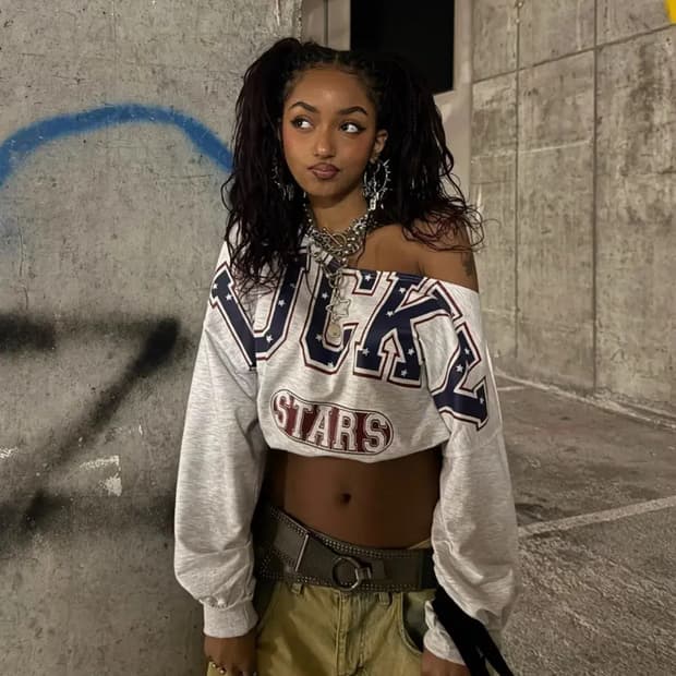 익스파이어드걸 럭키스타 스웻셔츠 오프숄더 티셔츠 가오리 맨투맨