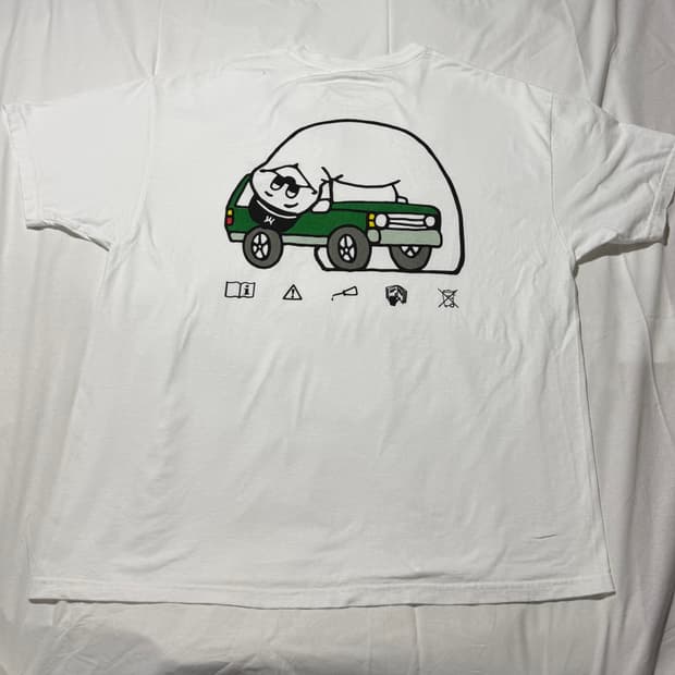 min-nano 민나노 T-shirt