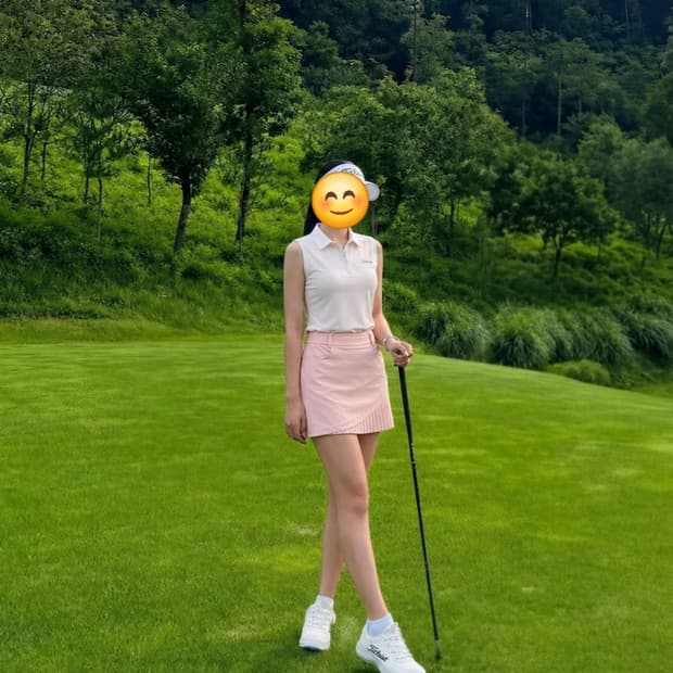 타이틀리스트 여성 골프웨어 셋업 스커트 26사이즈, 티셔츠 90사이즈