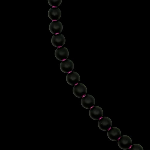 Hidden violet necklace 