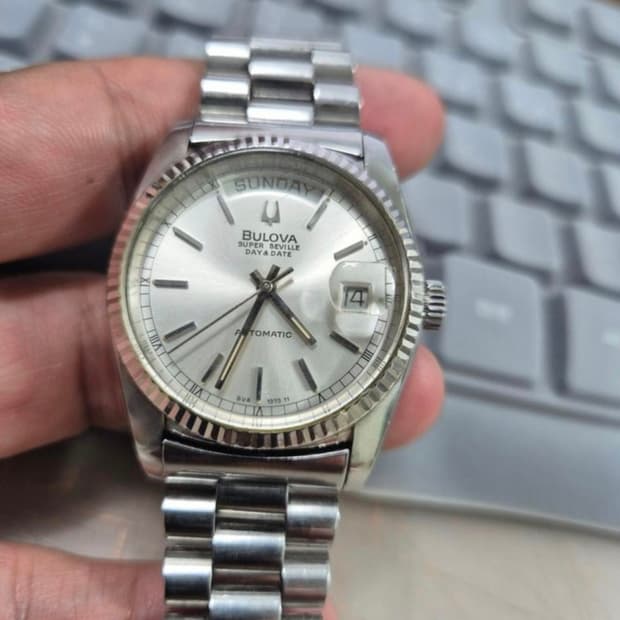 부로바 슈퍼세빌 데이데이트 오토메틱