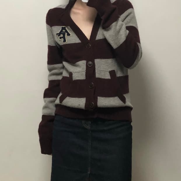 아베크롬비 패치 배색 프레피 가디건