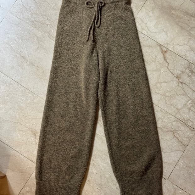 (M)아모멘토 니트 팬츠 카키 브라운