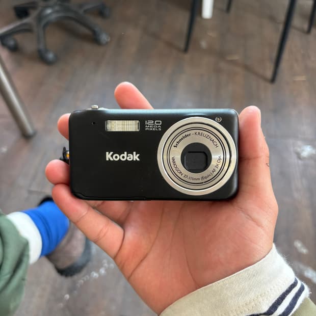 코닥 이지쉐어 v1233 디지털카메라